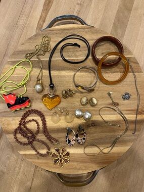 VINTAGE 80’s-90’s LARGE LOT COSTUME JEWELRY
